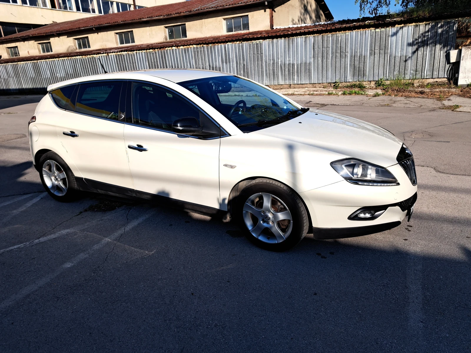 Lancia Delta 1.4 бензин/газ 120 кс, 6 скорасти - изображение 2