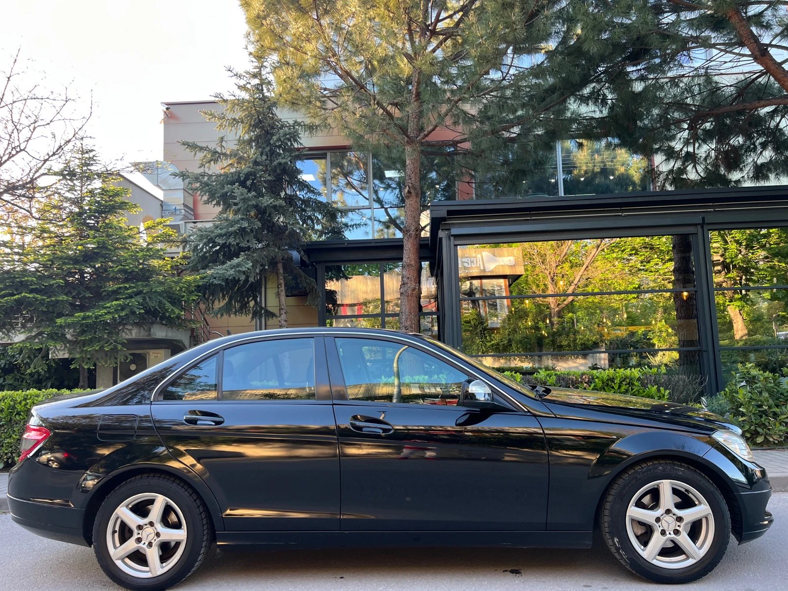 Mercedes-Benz C 200 2.2CDI SEDAN/NAVI/6sk/PODGREV/UNIKAT - изображение 6
