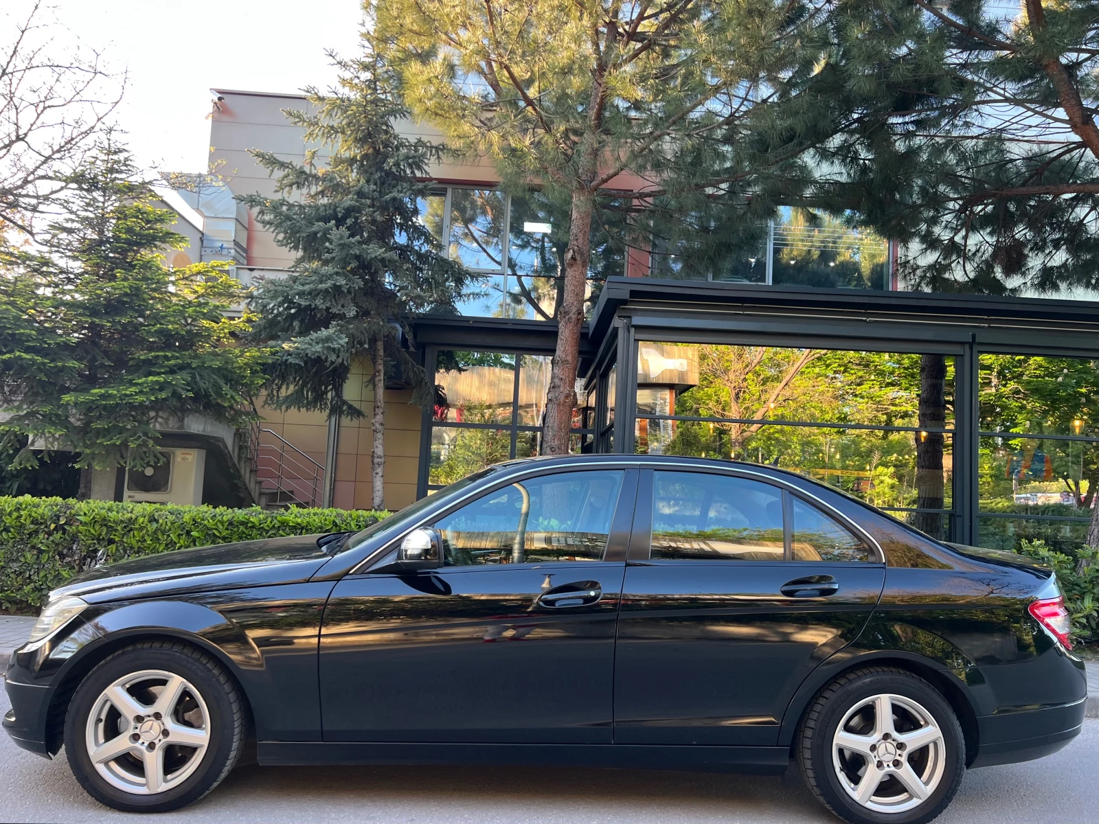 Mercedes-Benz C 200 2.2CDI SEDAN/NAVI/6sk/PODGREV/UNIKAT - изображение 3