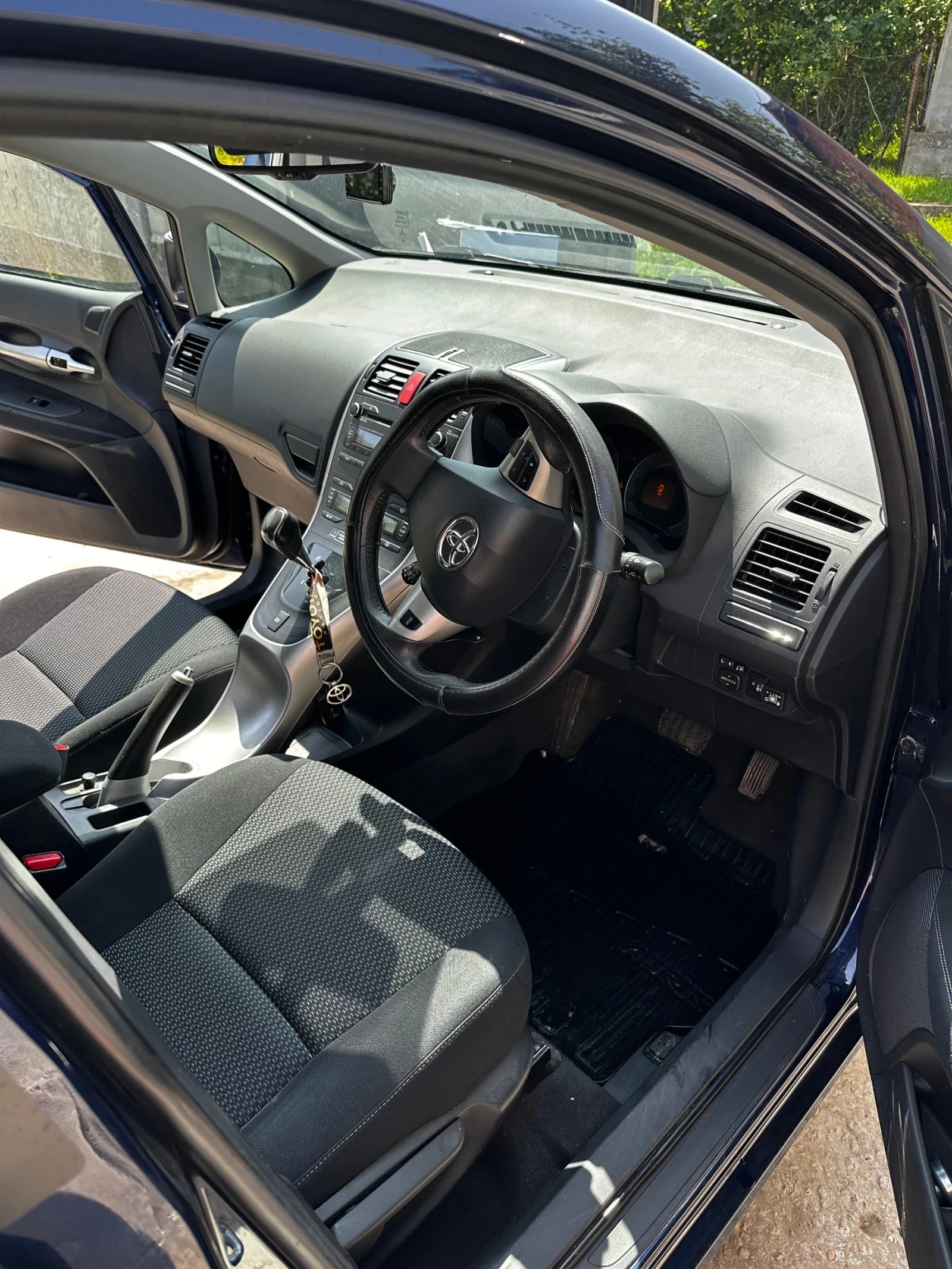 Toyota Auris 1, 6 V-Matic TR MultyMode Euro 5 - изображение 7