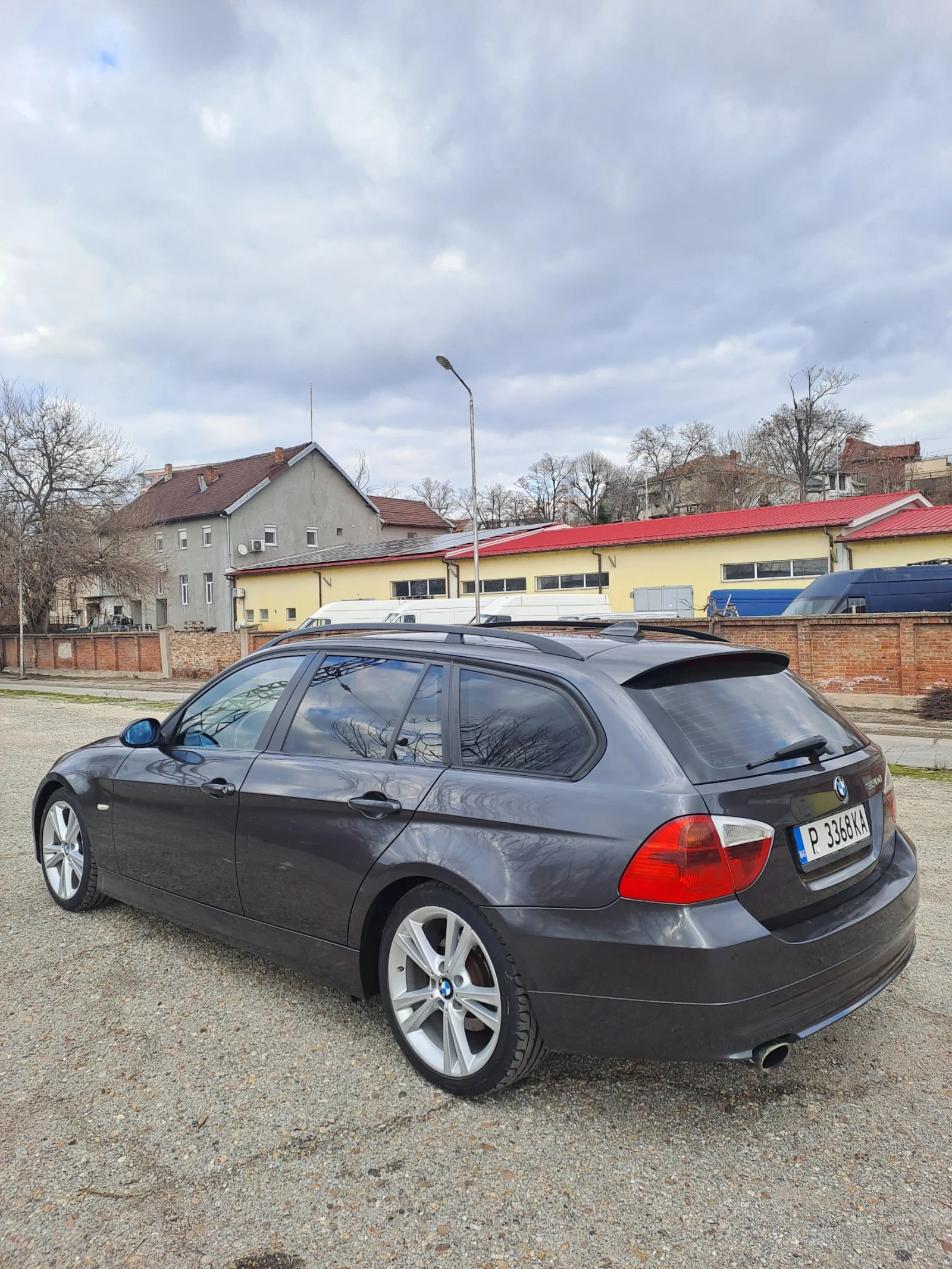 BMW 320 D E91 - изображение 4