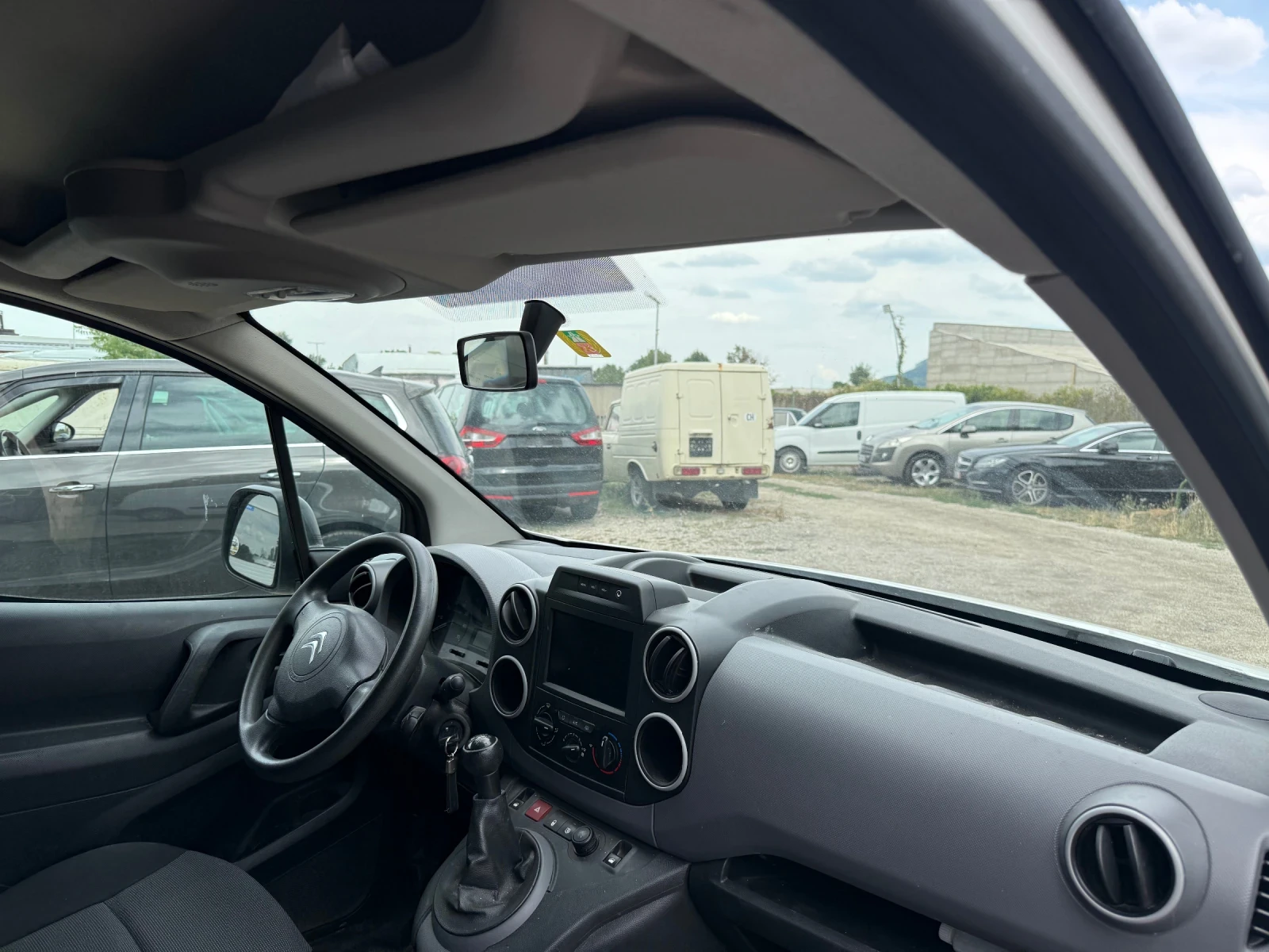 Citroen Berlingo 1.6i, Swiss, 3 местен, мултимедия, бензинов, клима - изображение 10