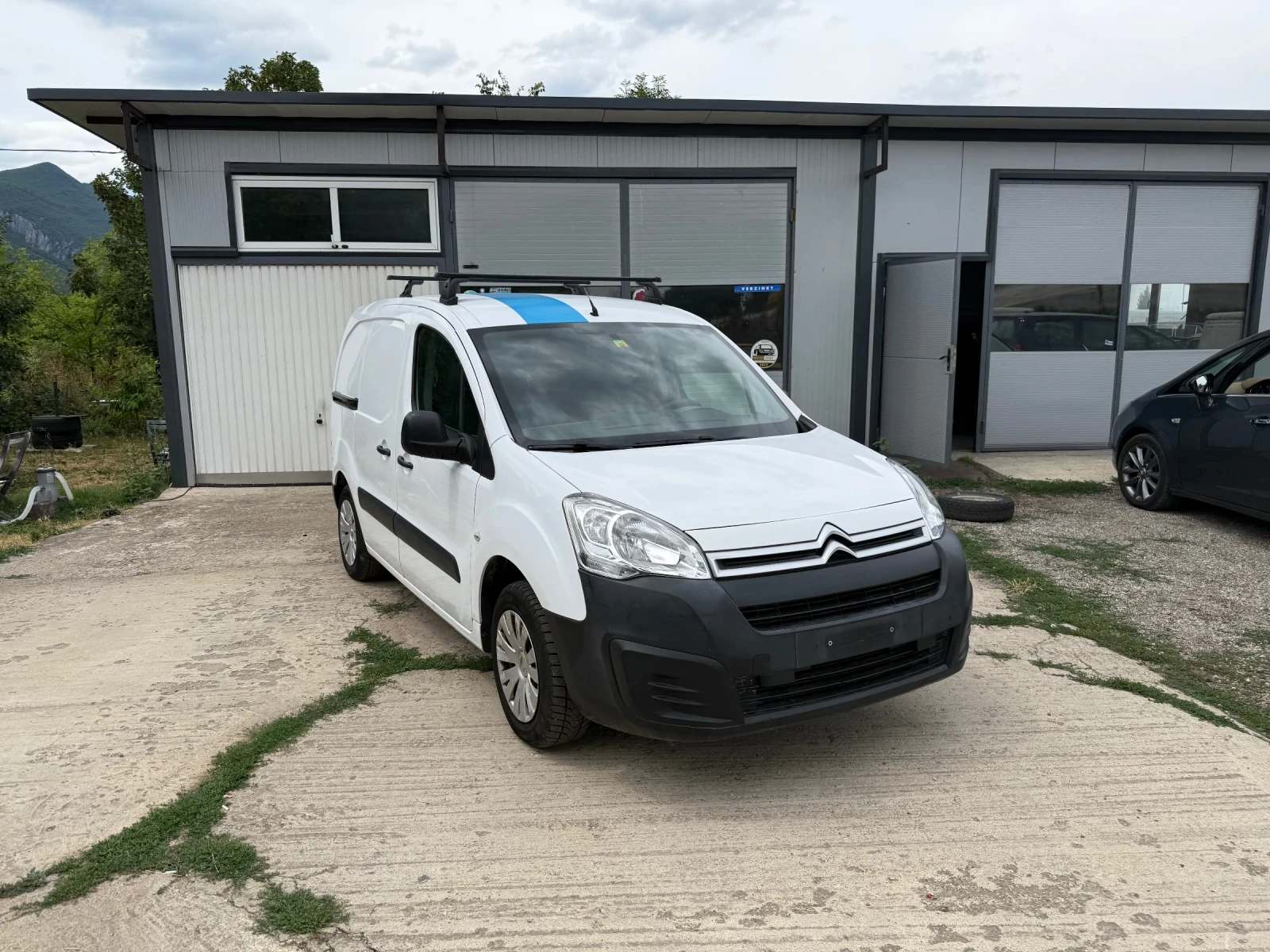 Citroen Berlingo 1.6i, Swiss, 3 местен, мултимедия, бензинов, клима - изображение 2