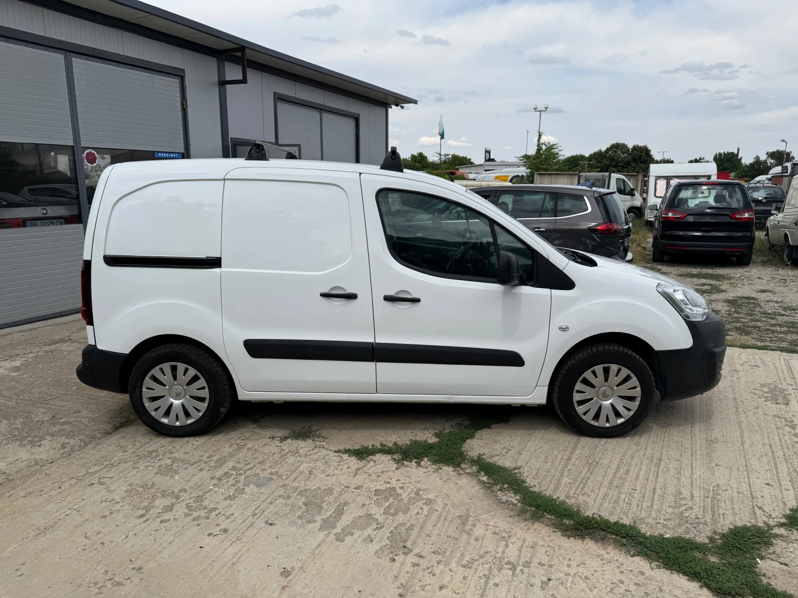 Citroen Berlingo 1.6i, Swiss, 3 местен, мултимедия, бензинов, клима - изображение 5