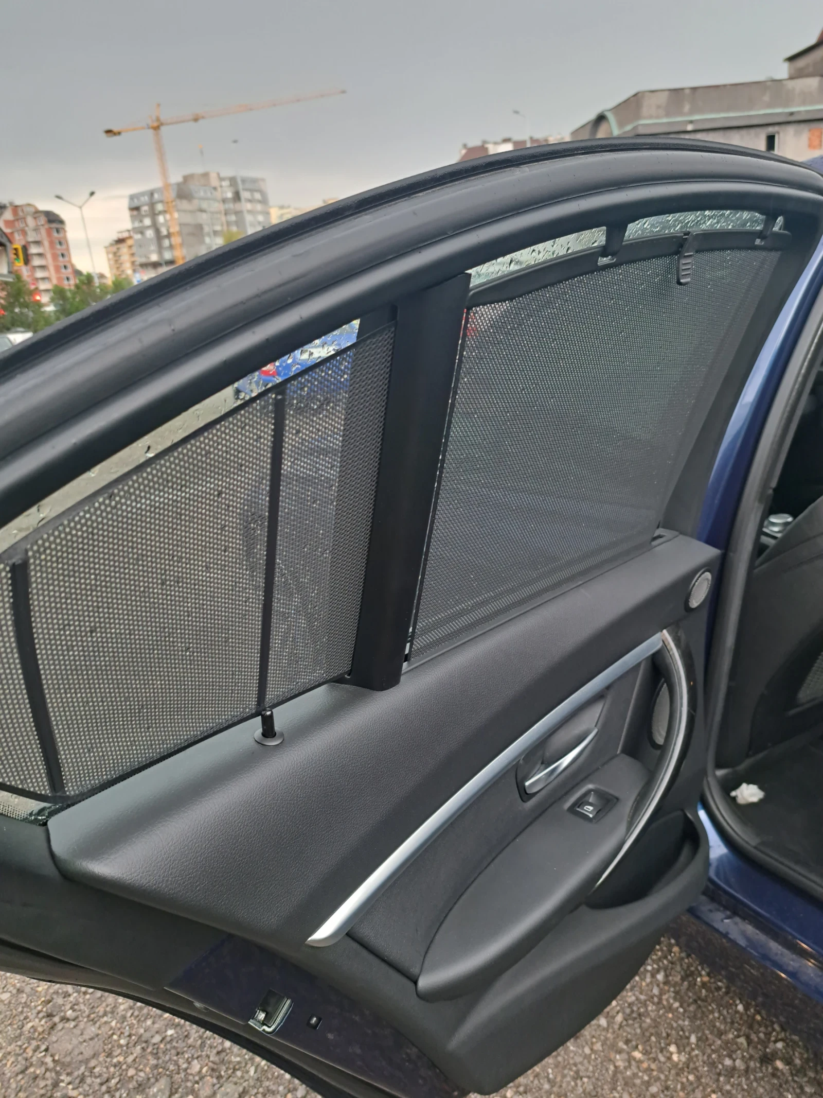 BMW 330 Като нова!!! 69550км. X-DRIVE  M-пакет - изображение 5