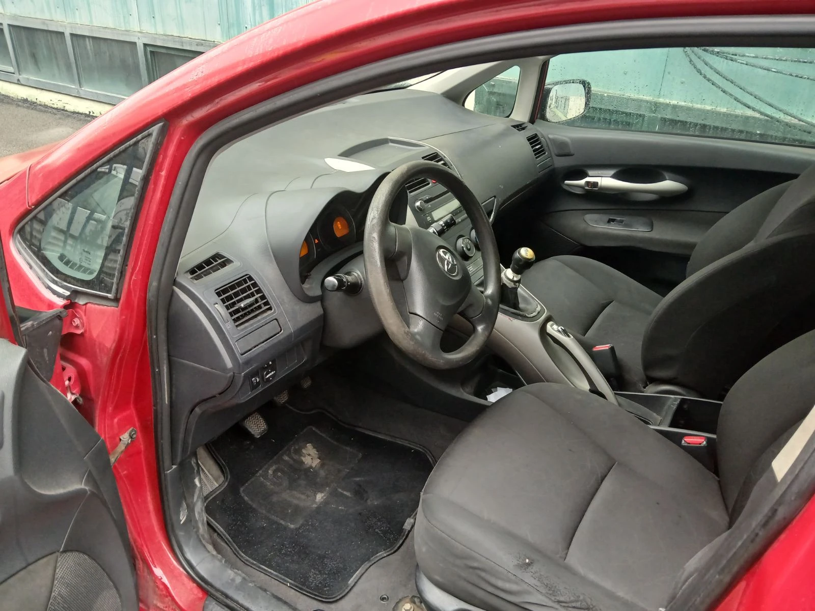 Toyota Auris 1.4 D4-D - изображение 9