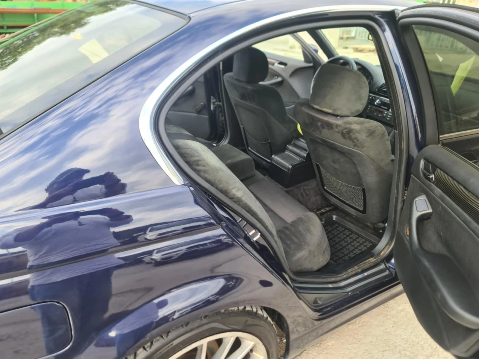 BMW 323  - изображение 7