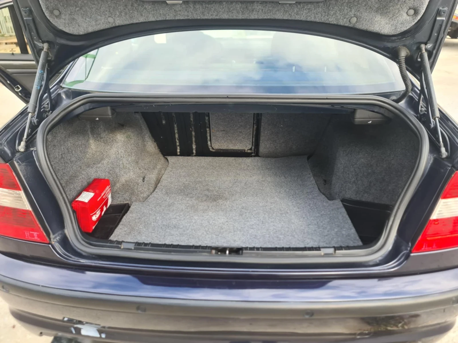 BMW 323  - изображение 6