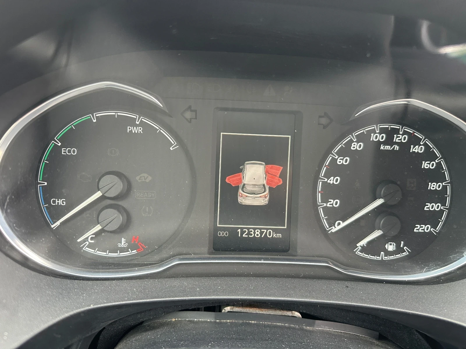 Toyota Yaris 1.5 hybrid На части! - изображение 7