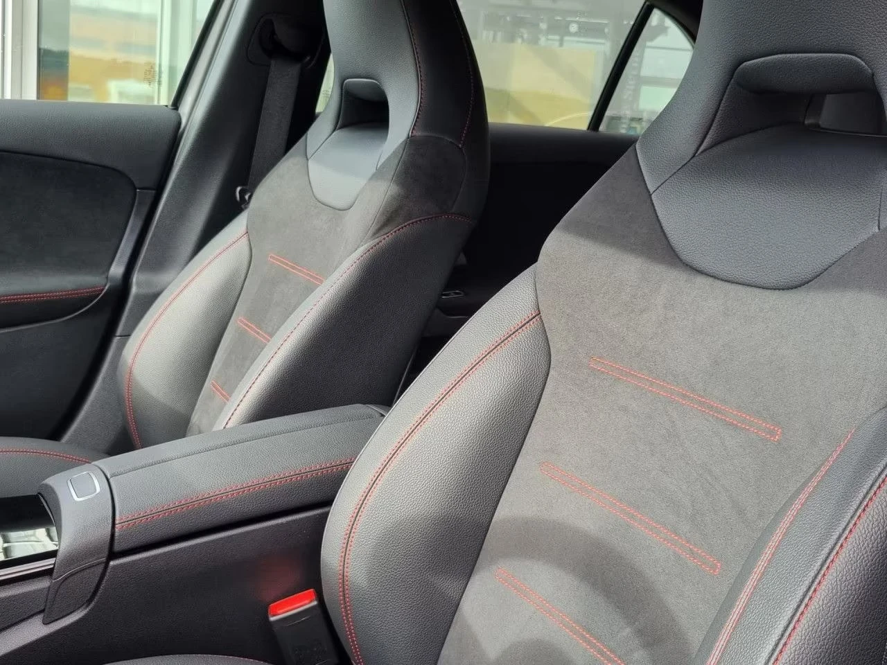 Mercedes-Benz A 220 AMG+ NIGHT+ TOTWINKEL+ 360  - изображение 7