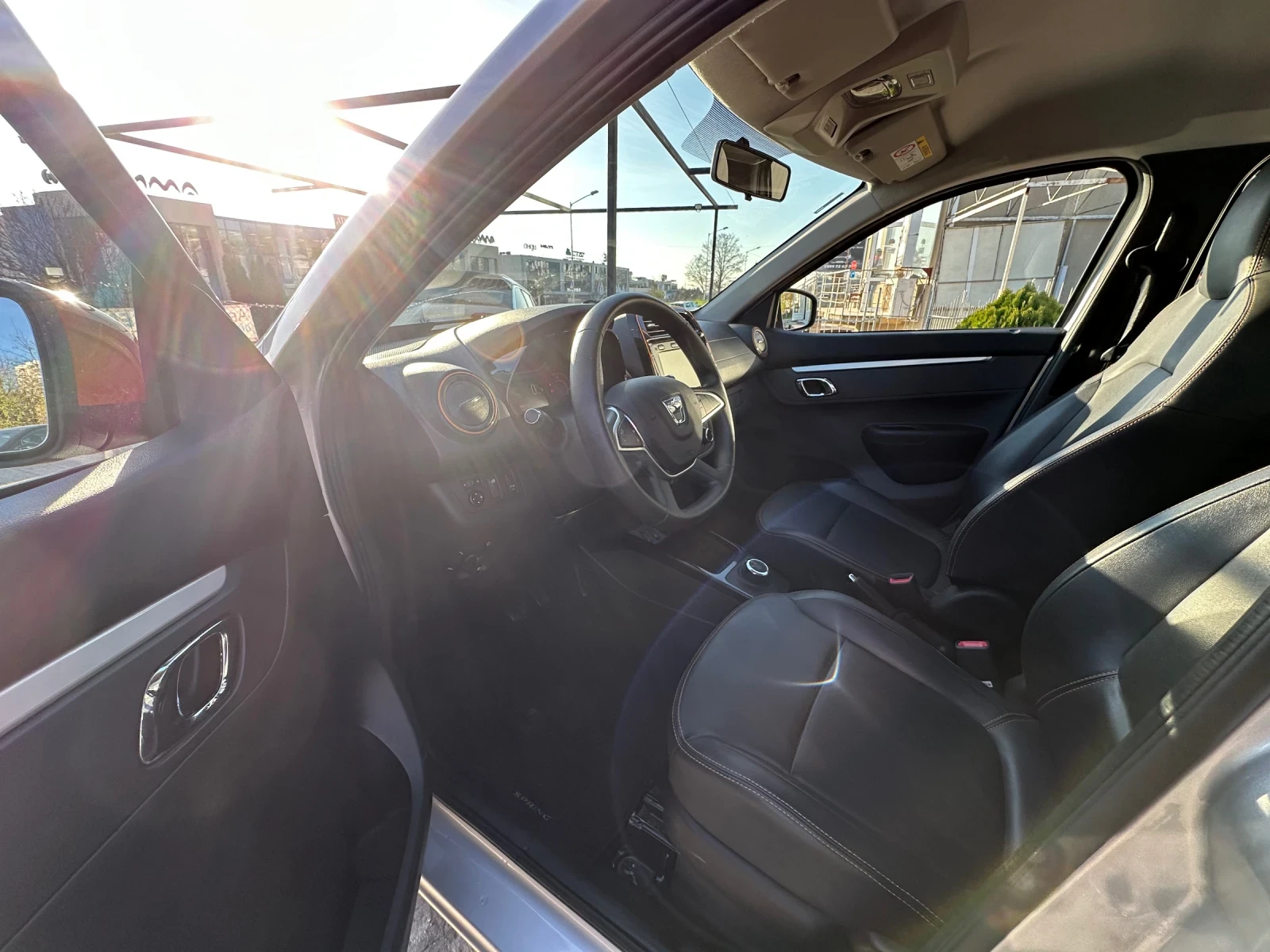 Dacia Spring Лек автомобил - изображение 5