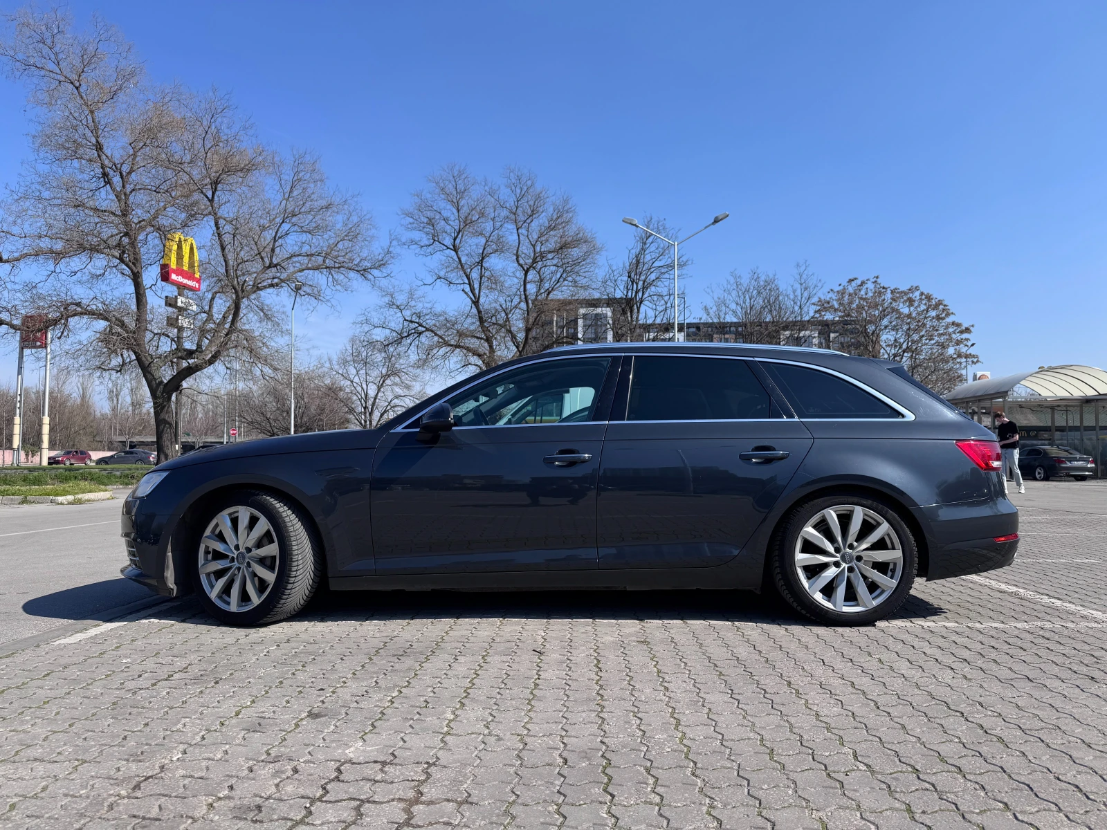 Audi A4, снимка 13 - Автомобили и джипове - 53750900