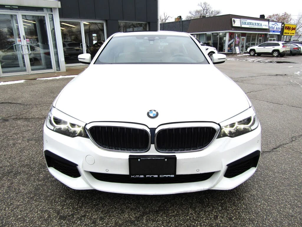 BMW 530 Series 530i xDrive Sedan AWD, снимка 3 - Автомобили и джипове - 53784483