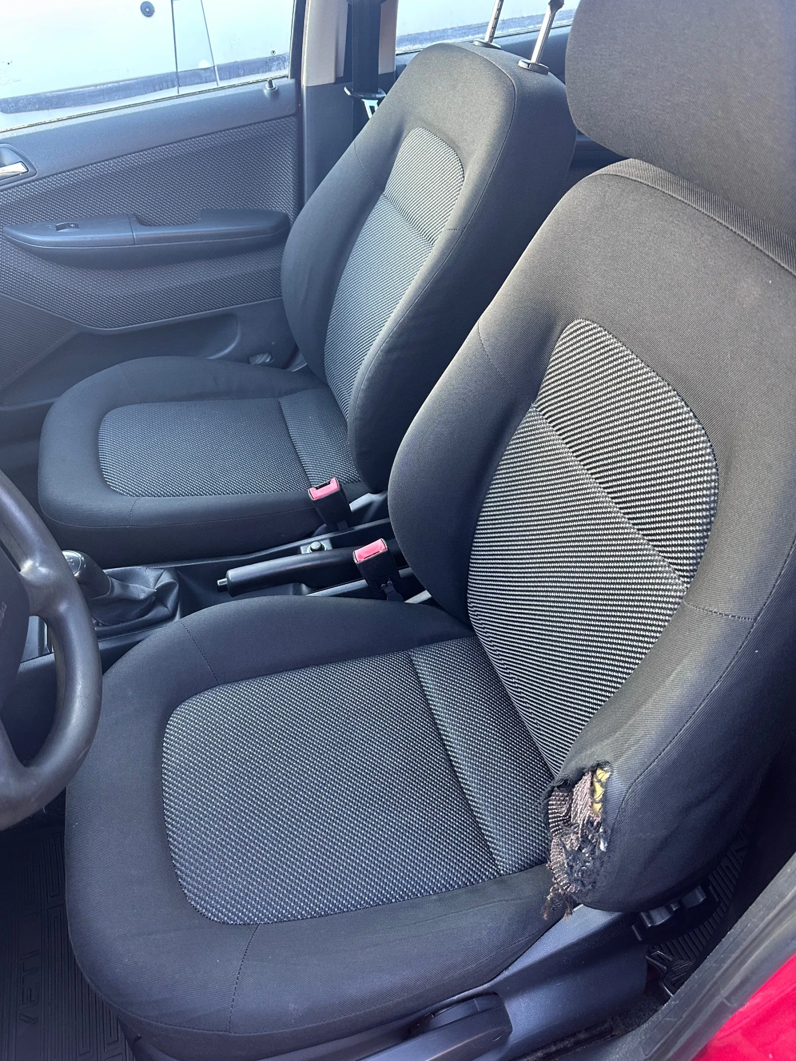 Skoda Fabia Уникат/Гаражен/Климатик, снимка 12 - Автомобили и джипове - 53868437