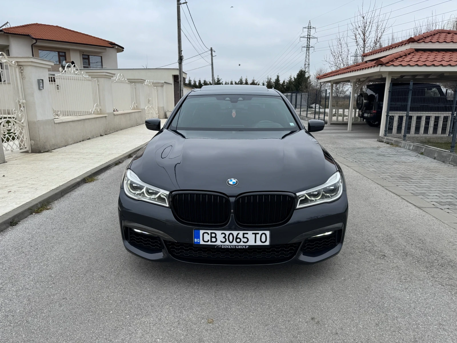 BMW 750 LI* САМО НА ЗАДНО(M Pack)