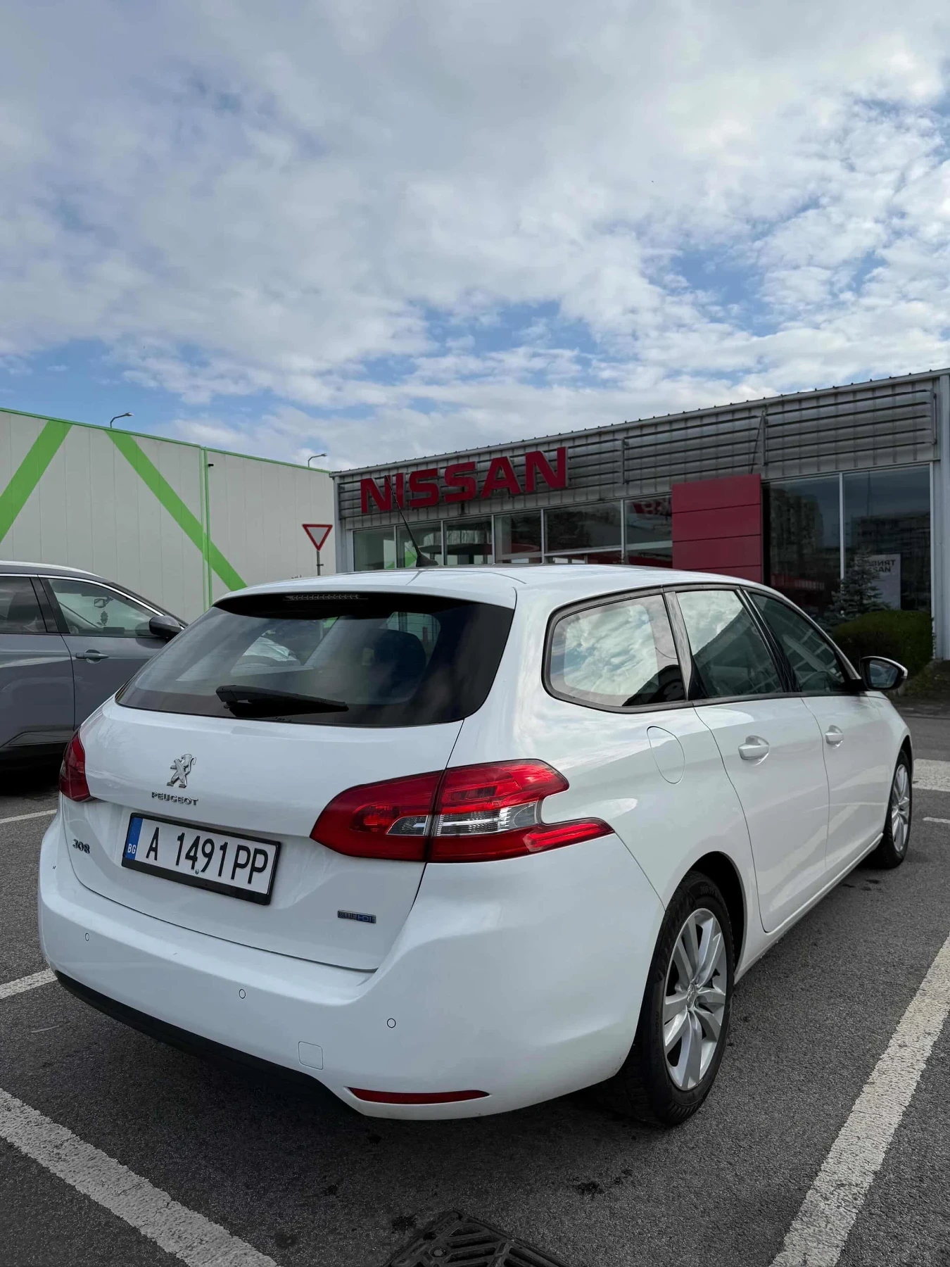Peugeot 308 1.6 ДИЗЕЛ, снимка 5 - Автомобили и джипове - 54173395