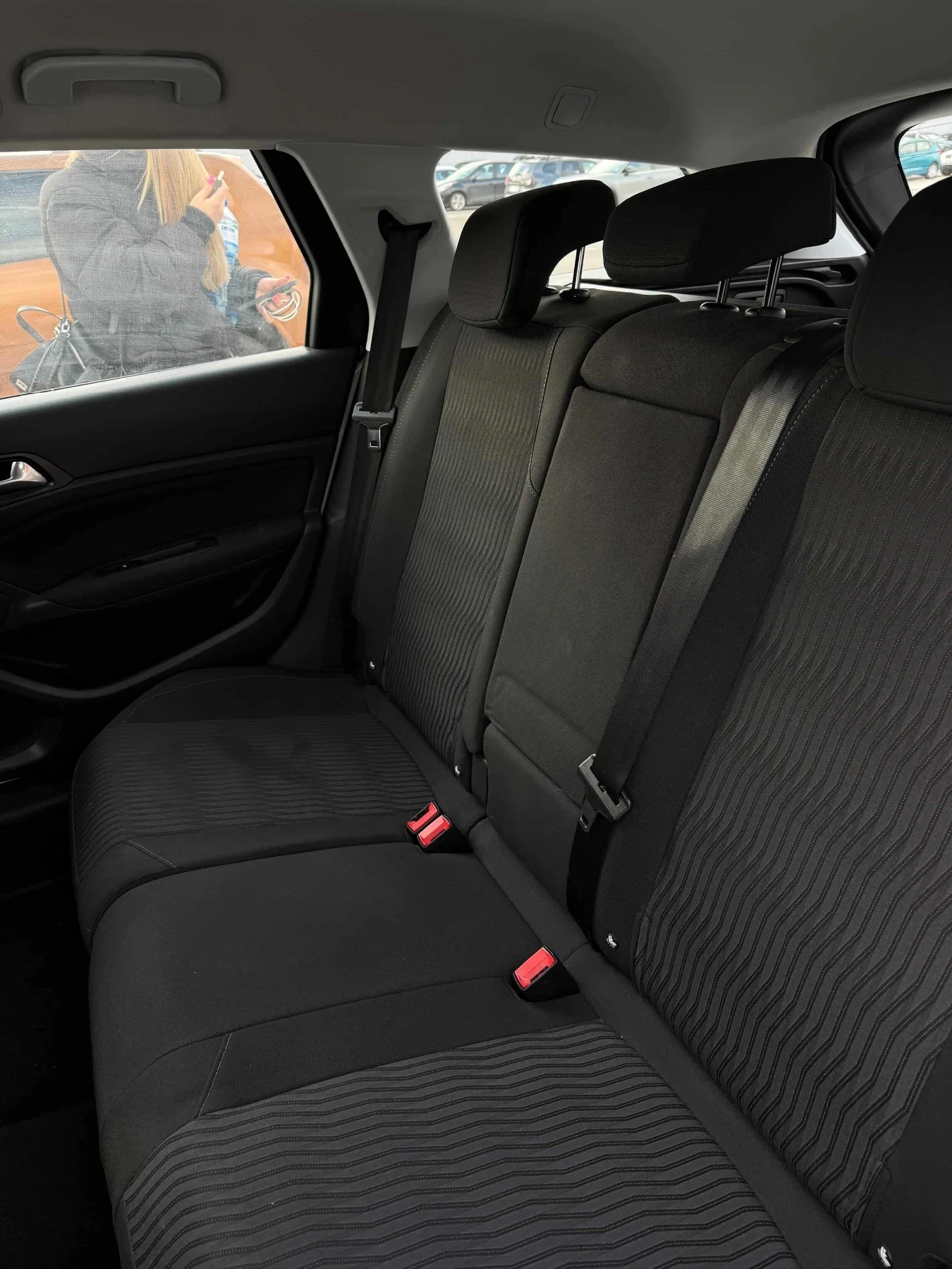 Peugeot 308 1.6 ДИЗЕЛ, снимка 13 - Автомобили и джипове - 54173395