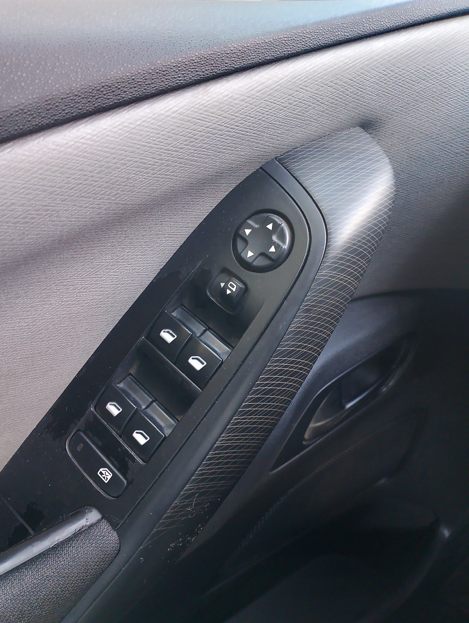 Citroen C4 Picasso 1, 6HDI exclusive, снимка 9 - Автомобили и джипове - 54571993