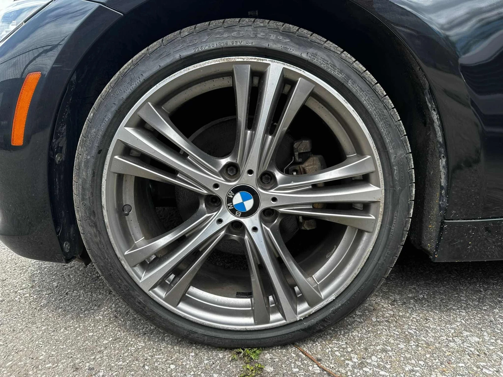 BMW 330 xDrive * ПОДГРЕВ * ПАНОРАМА * CARFAX, снимка 13 - Автомобили и джипове - 54692700