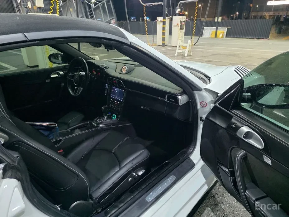 Porsche 911 Кабрио* Подгрев* Камера* Лизинг, снимка 11 - Автомобили и джипове - 54854663