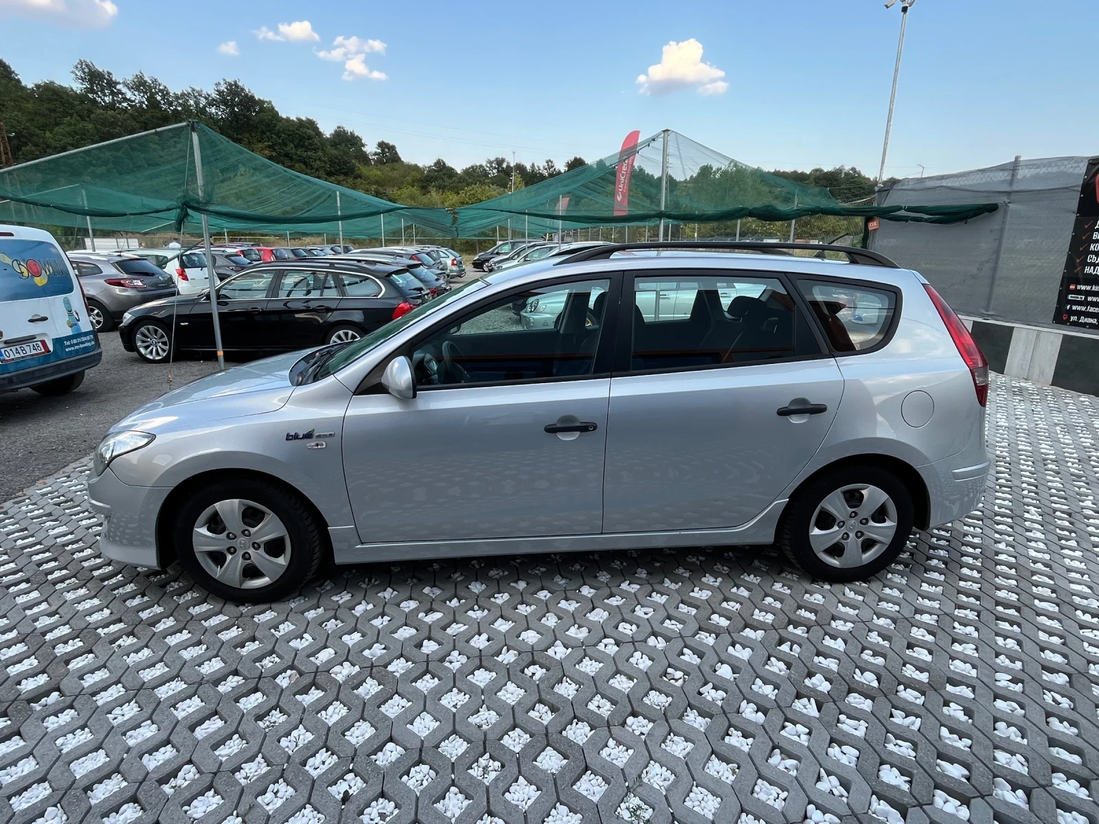 Hyundai I30 1.6CRDi Обслужена, снимка 2 - Автомобили и джипове - 55687807
