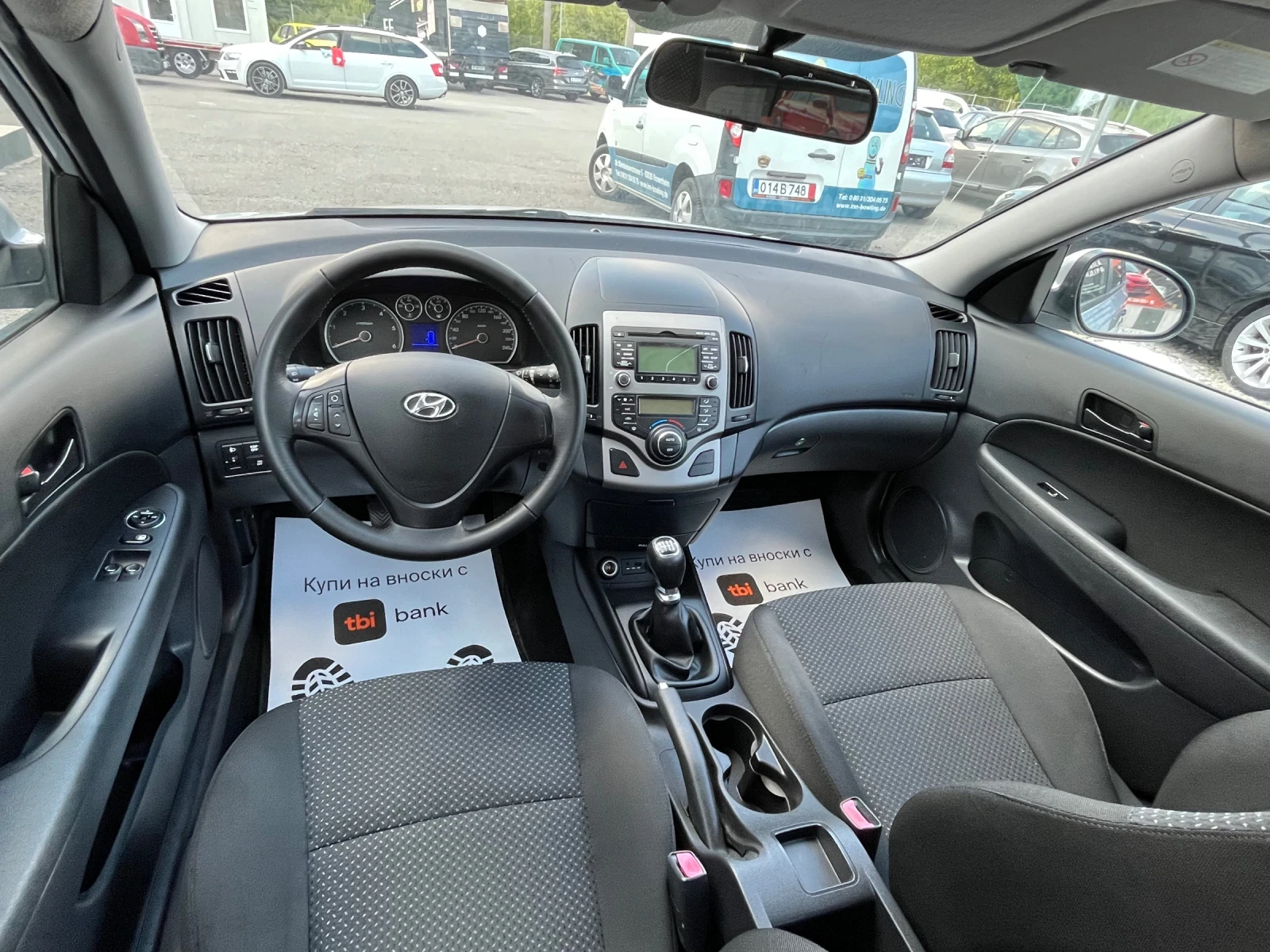 Hyundai I30 1.6CRDi Обслужена, снимка 11 - Автомобили и джипове - 55687807