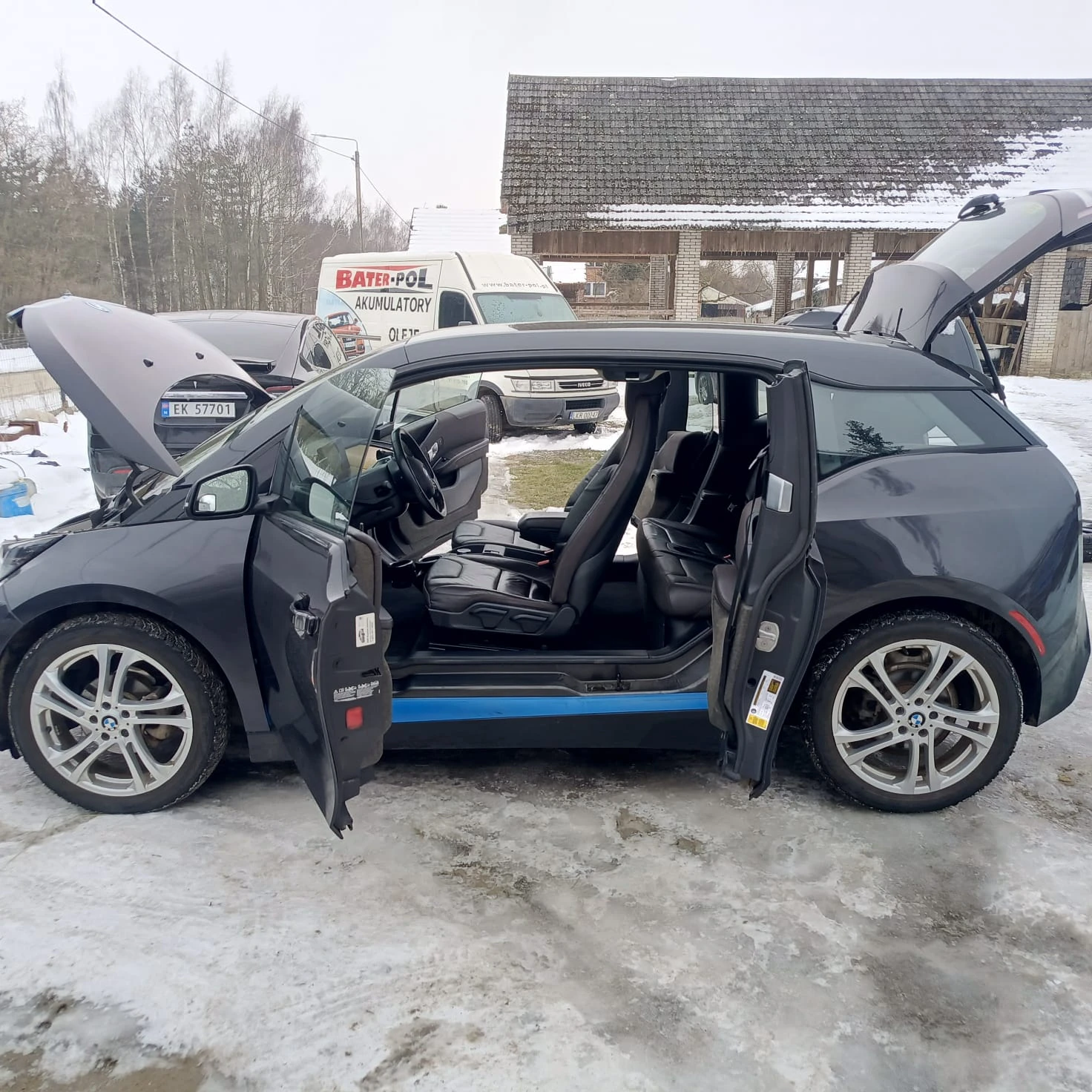 BMW i3, снимка 11 - Автомобили и джипове - 55970862