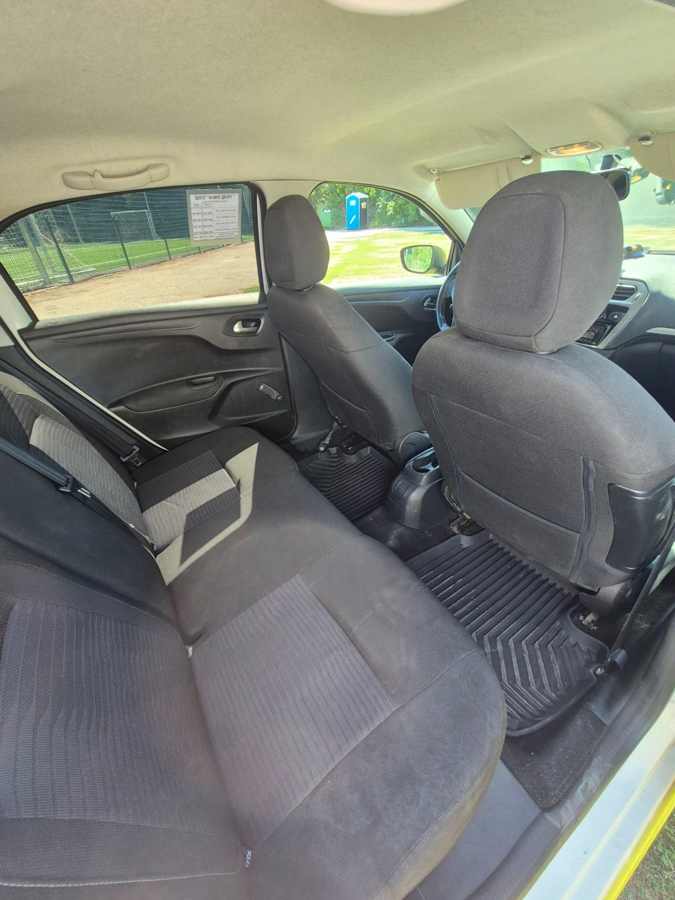 Peugeot 301 1.2 Газ/Бензин, снимка 8 - Автомобили и джипове - 55980579