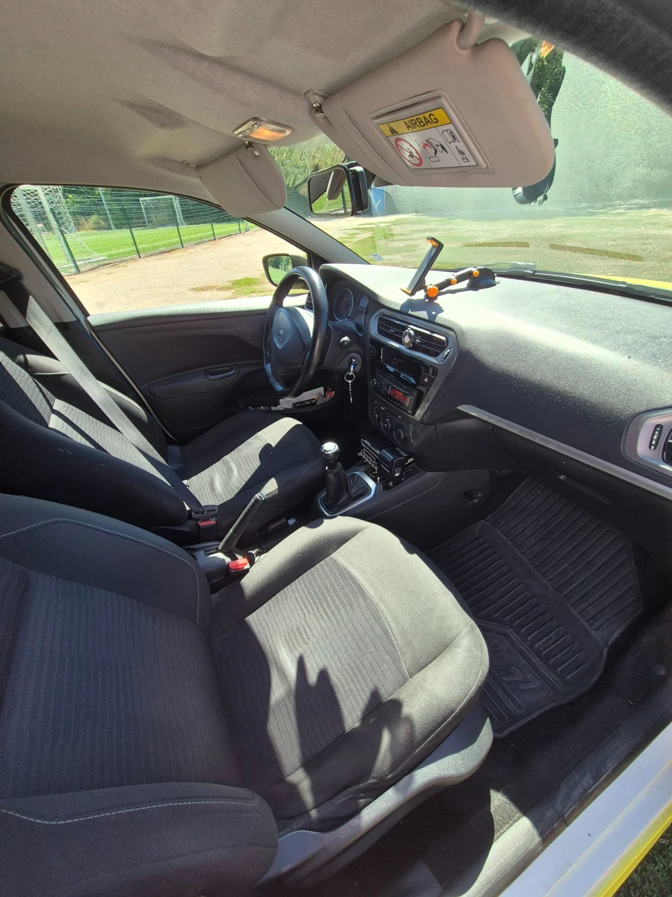 Peugeot 301 1.2 Газ/Бензин, снимка 9 - Автомобили и джипове - 55980579