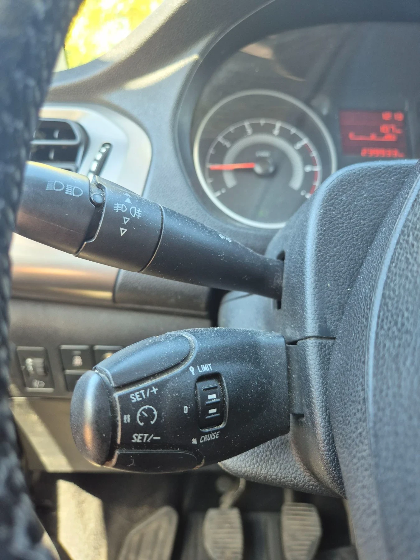 Peugeot 301 1.2 Газ/Бензин, снимка 12 - Автомобили и джипове - 55980579