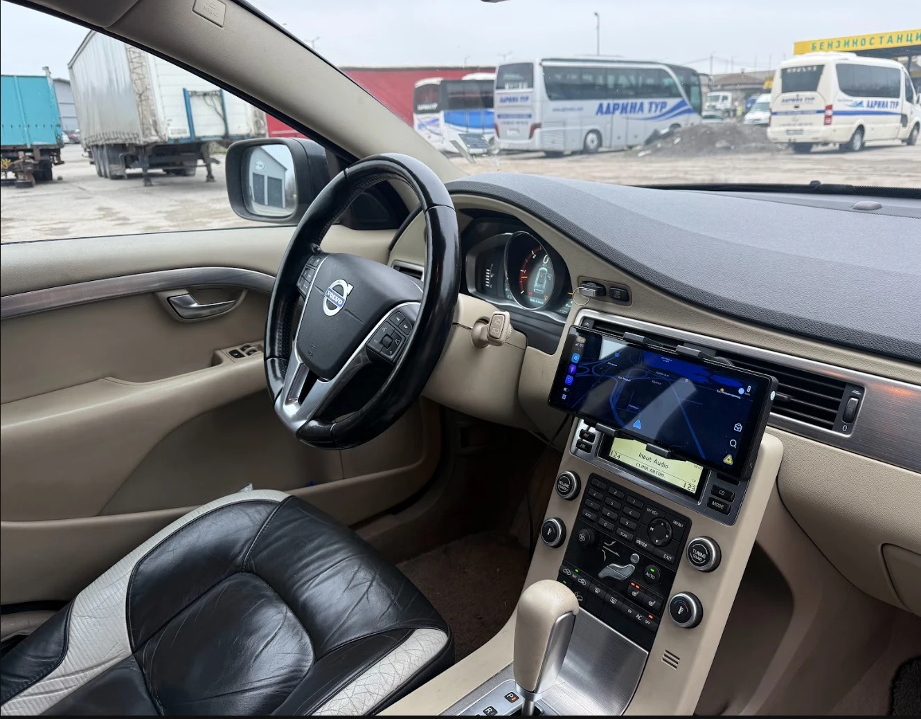 Volvo Xc70 D5, снимка 5 - Автомобили и джипове - 56319058