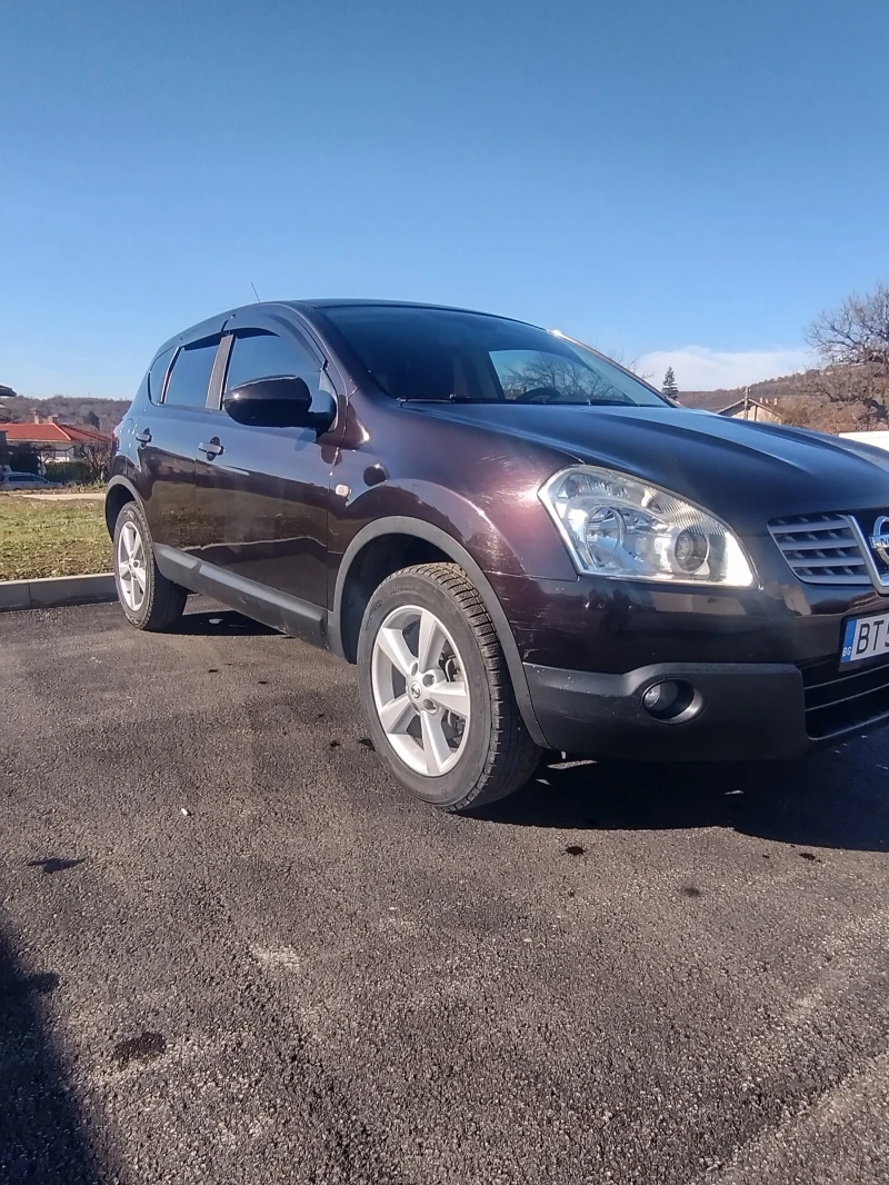 Nissan Qashqai 1.5 DCI, снимка 2 - Автомобили и джипове - 48143836