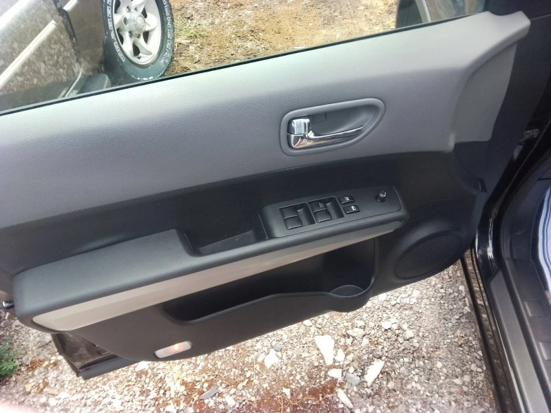Nissan X-trail, снимка 8 - Автомобили и джипове - 51168191