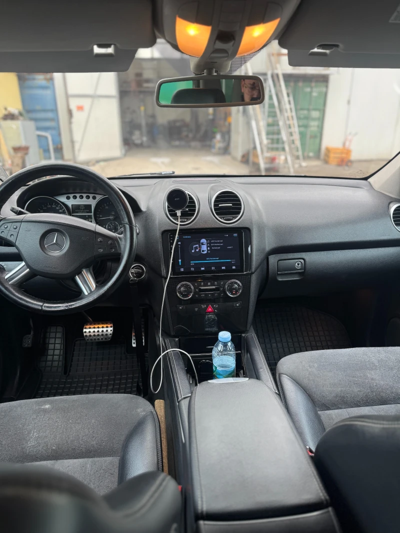 Mercedes-Benz ML 320 Mercedes-Benz ML320* На Пружини, снимка 9 - Автомобили и джипове - 52328286