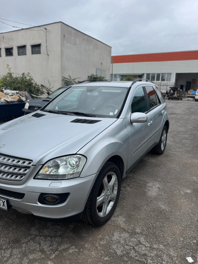 Mercedes-Benz ML 320 Mercedes-Benz ML320* На Пружини, снимка 2 - Автомобили и джипове - 52328286