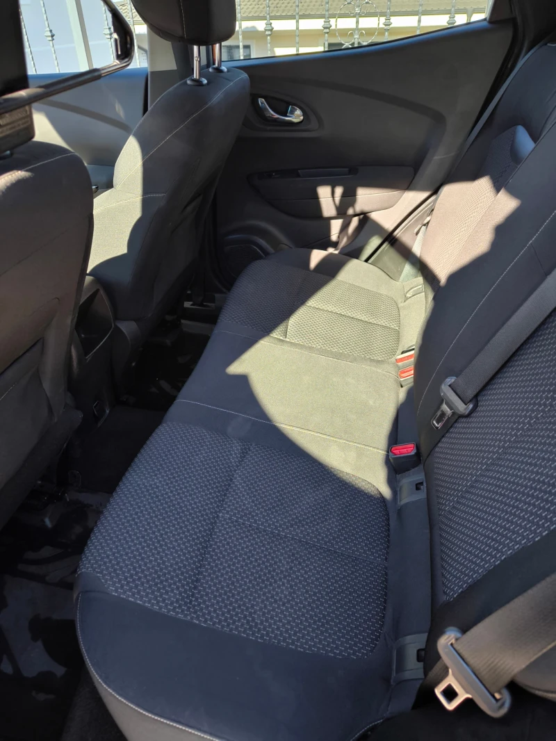 Renault Kadjar 1.5dci eco2, снимка 13 - Автомобили и джипове - 52532400