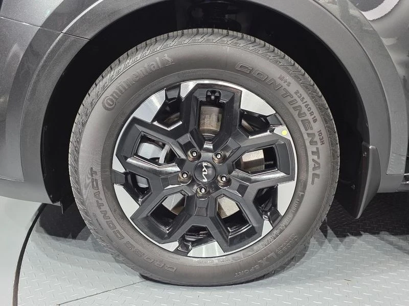 Kia Sorento Diesel 2.2 2WD| 202к.с.| ВКЛ.ТЕХНОТЕСТ, снимка 5 - Автомобили и джипове - 55274538