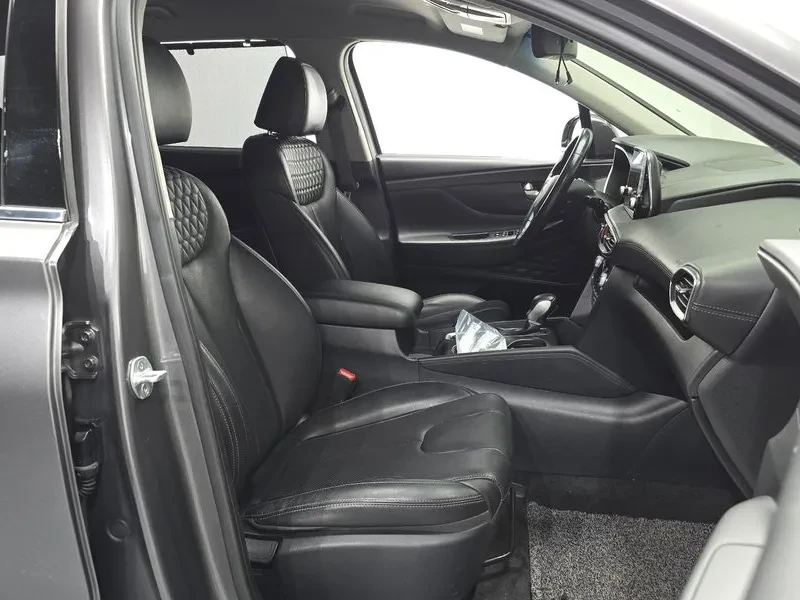 Hyundai Santa fe Diesel 2.2 2Wd Prestige, снимка 11 - Автомобили и джипове - 56004093