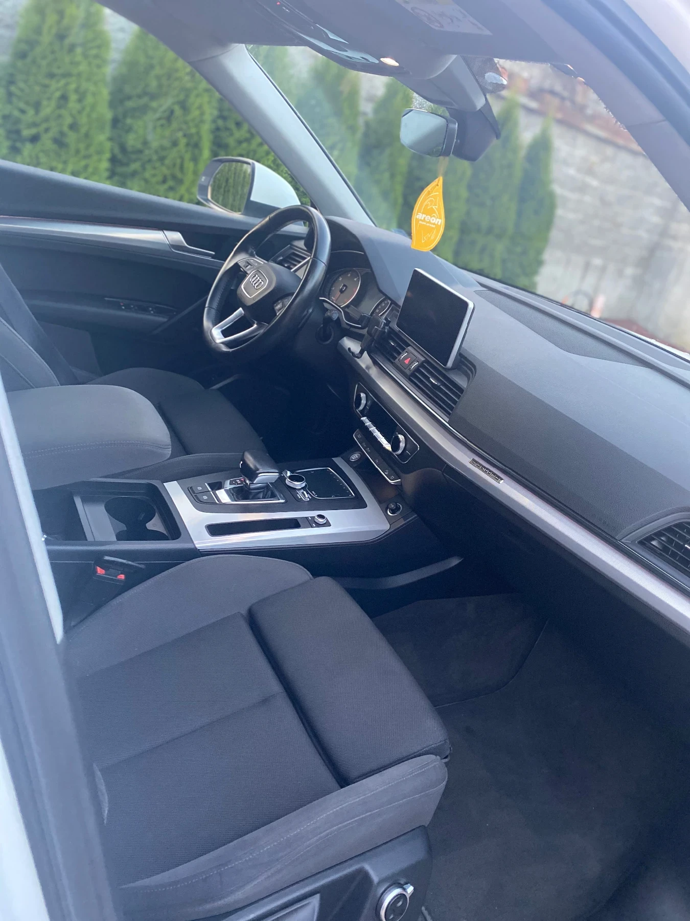 Audi Q5 2.0TDI Quattro  - изображение 9