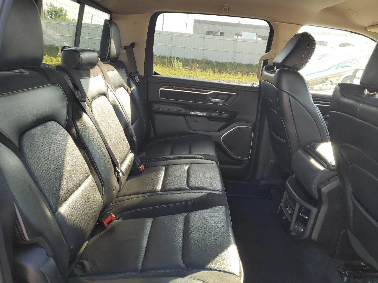 Dodge RAM 1500 LARAMIE AWD - изображение 10