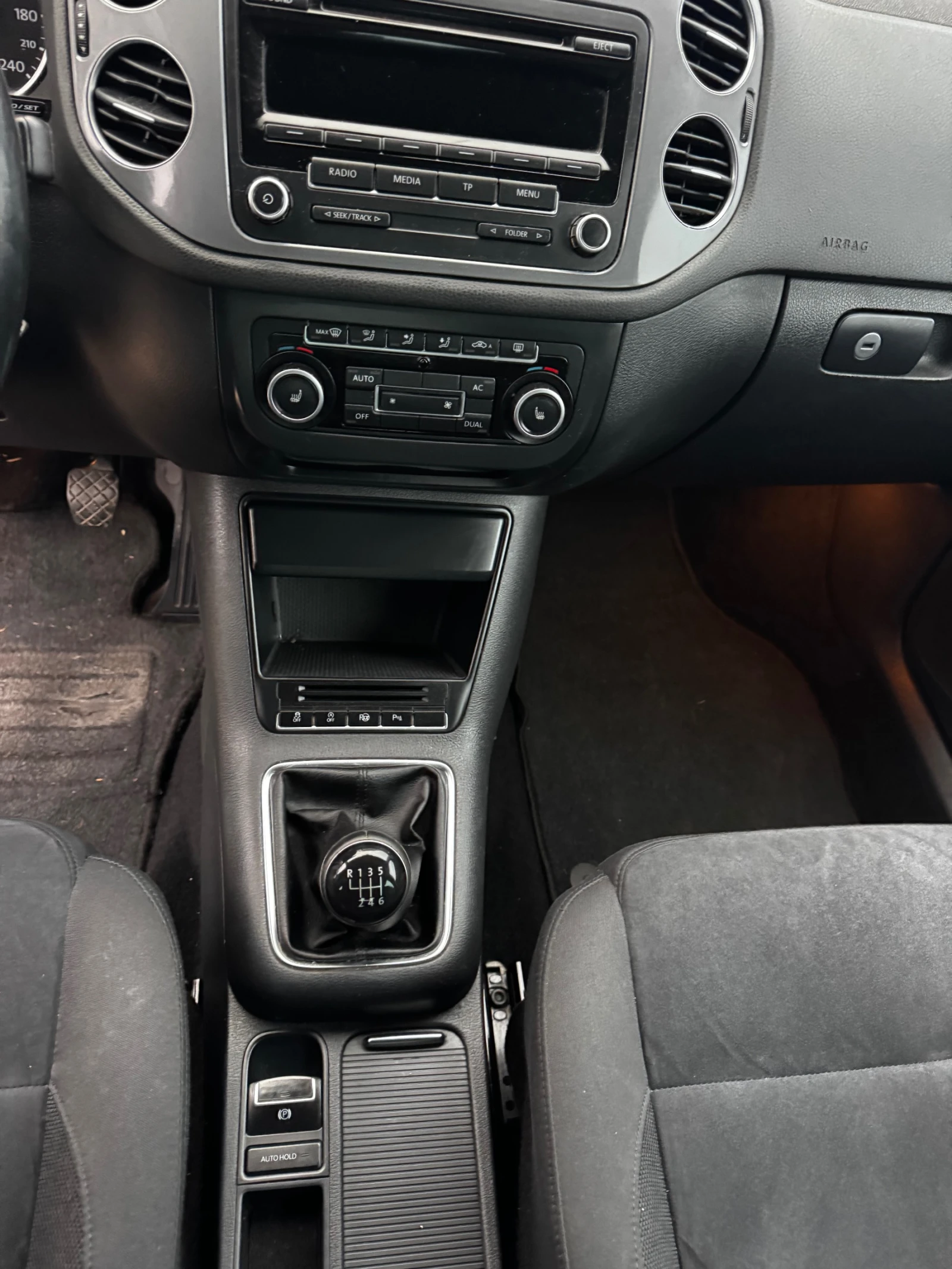 VW Tiguan 20TDI* FASE* KLIMA* ALKANTARA*  | Mobile.bg   9