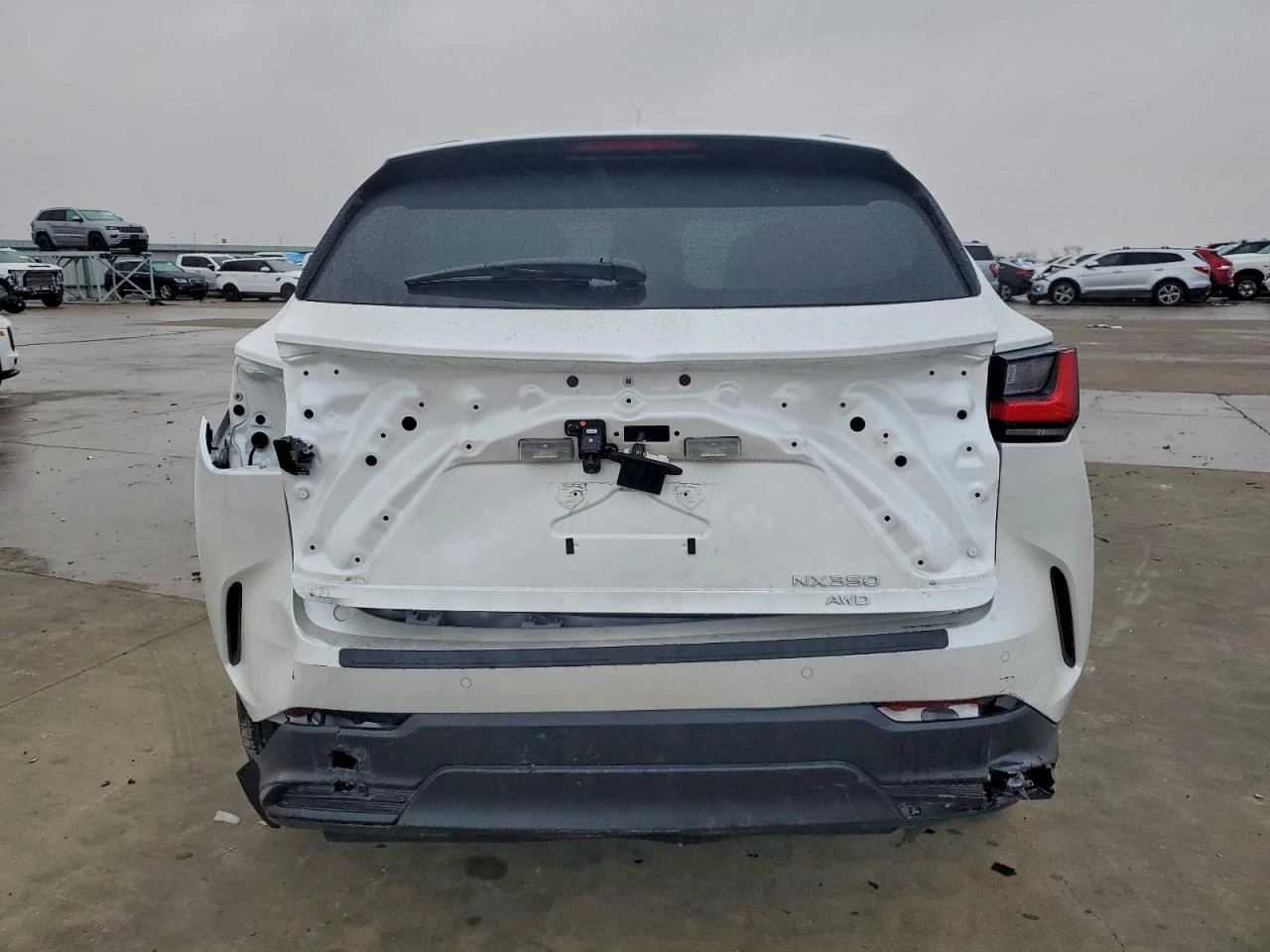 Lexus NX PREMIUM* КАМЕРА* ПОДГРЕВ* ОБДУХВАНЕ* ШИБИДАХ - изображение 5