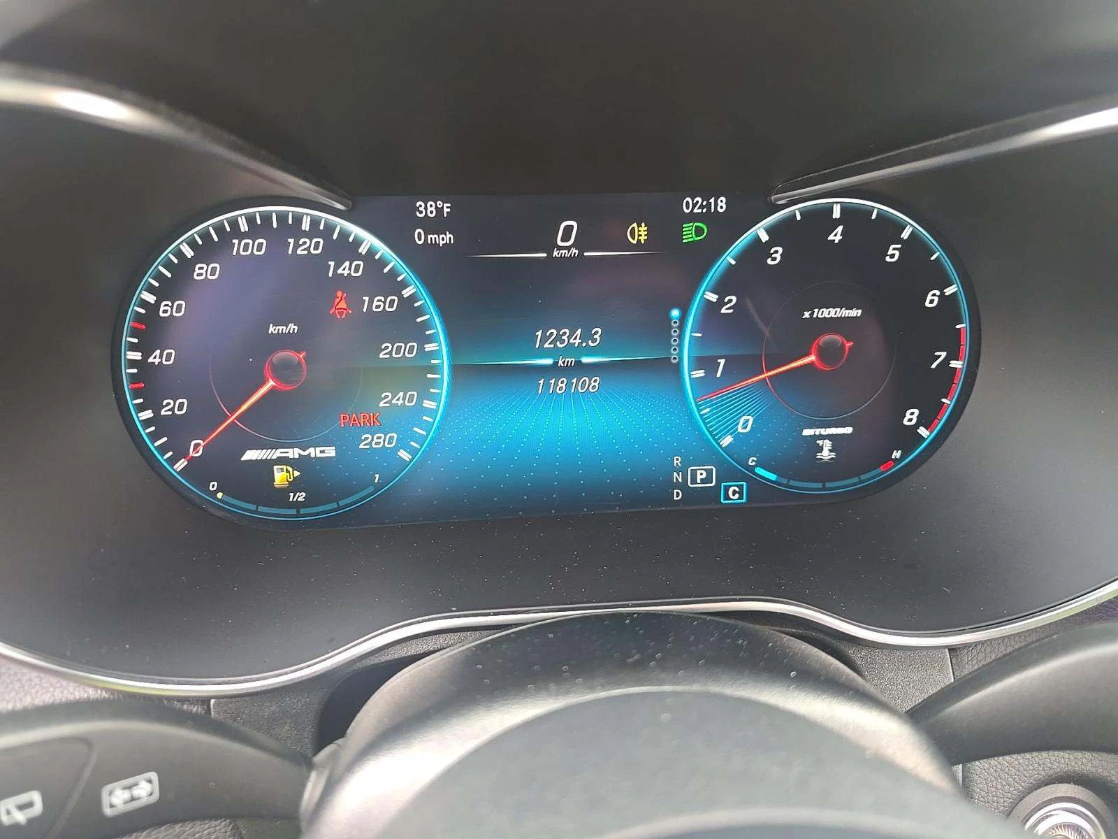 Mercedes-Benz GLC 43 AMG ПОДГРЕВ* КАМЕРА* КЕЙЛЕС* LANE* ASSIST - изображение 6