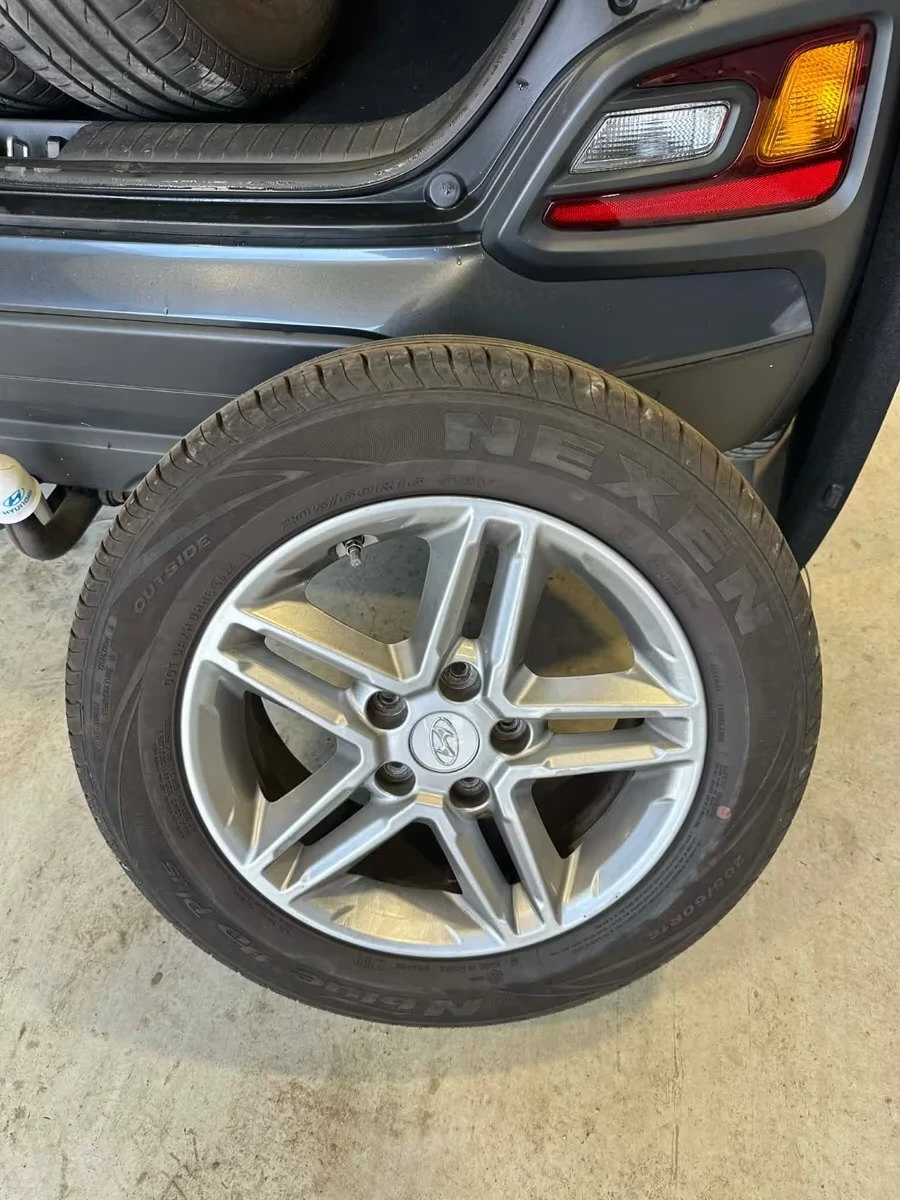 Hyundai Kona 1.6d aut. 136ps 2WD DK, снимка 10 - Автомобили и джипове - 54085675