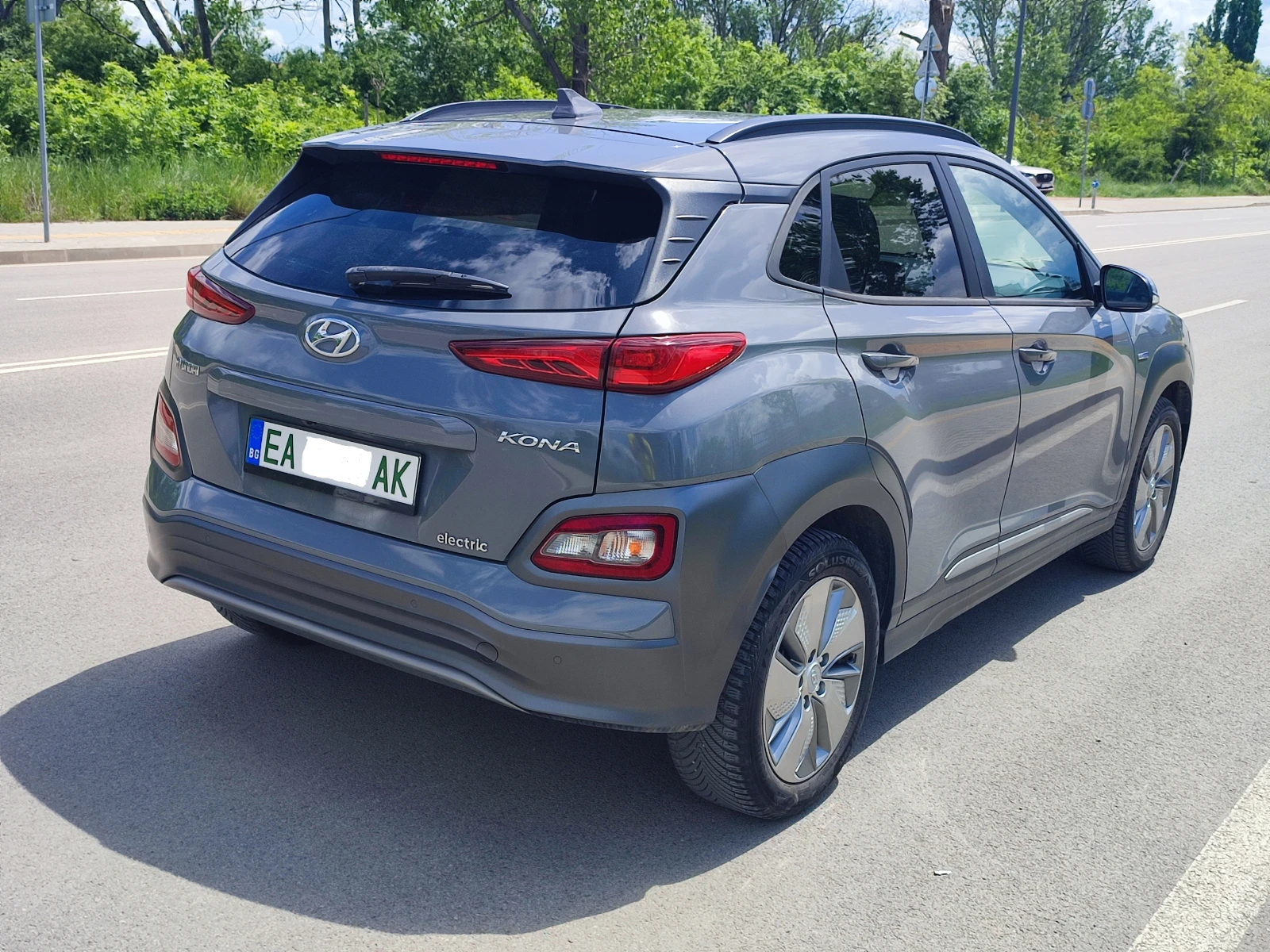 Hyundai Kona 39 kWh - Electric - Automatic - 136 hp, снимка 4 - Автомобили и джипове - 54579318