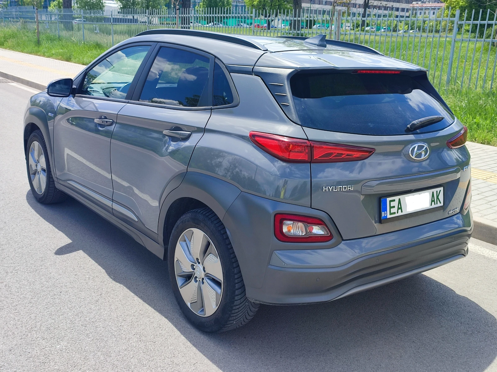 Hyundai Kona 39 kWh - Electric - Automatic - 136 hp, снимка 6 - Автомобили и джипове - 54579318