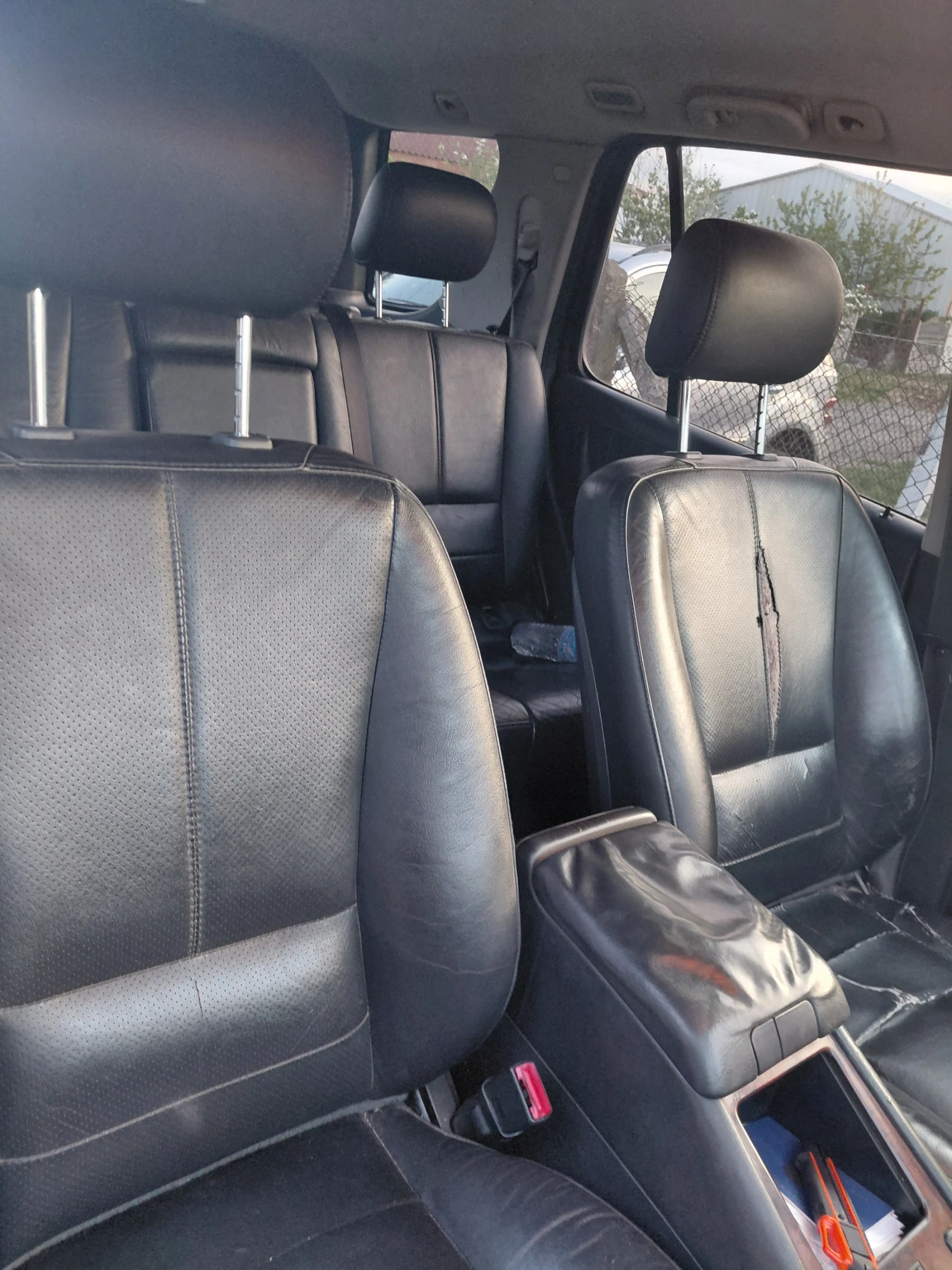 Mercedes-Benz ML 270, снимка 4 - Автомобили и джипове - 54597025