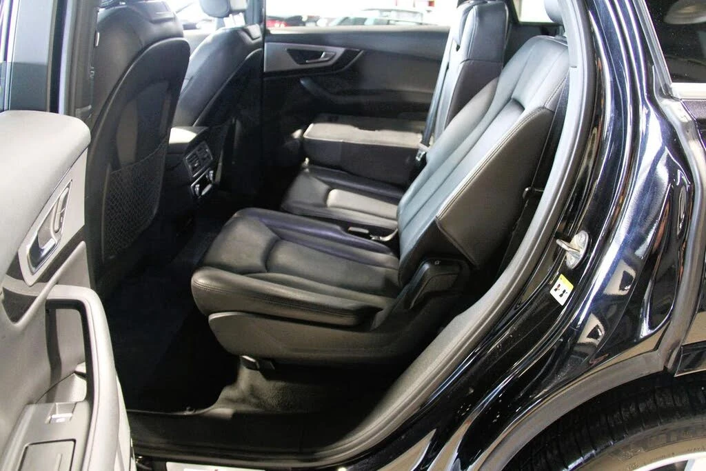 Audi Q7 3.0T quattro Technik АвтоКредит  (ЦЕНА ДО БГ), снимка 6 - Автомобили и джипове - 54655791