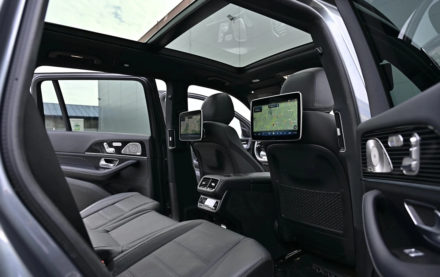 Mercedes-Benz GLS580 4MATIC AMG-Line, снимка 6 - Автомобили и джипове - 54681596