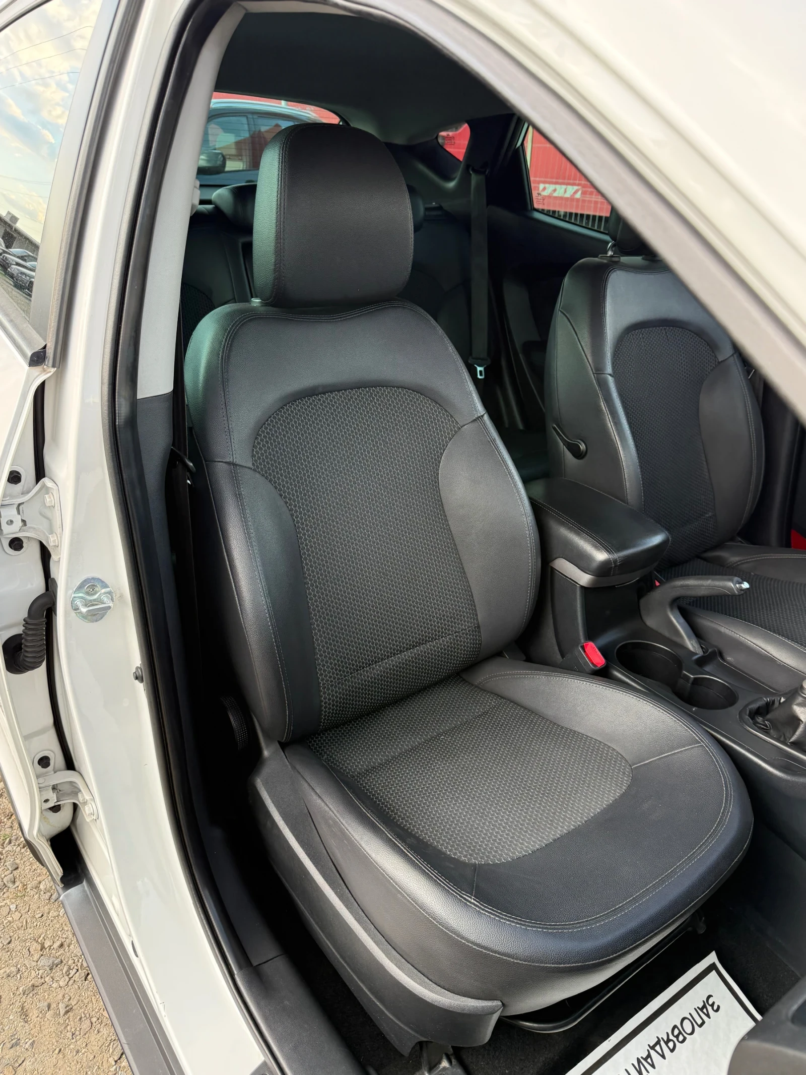 Hyundai IX35 1.7 CRDI 4-�������� ������ | Mobile.bg � ����������� 13